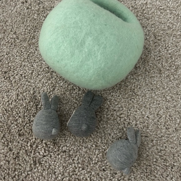 Lovevery Baby Bunny Rabbits  in a Mint Green Felt Burrow Nest with Handle - Picture 3 of 9